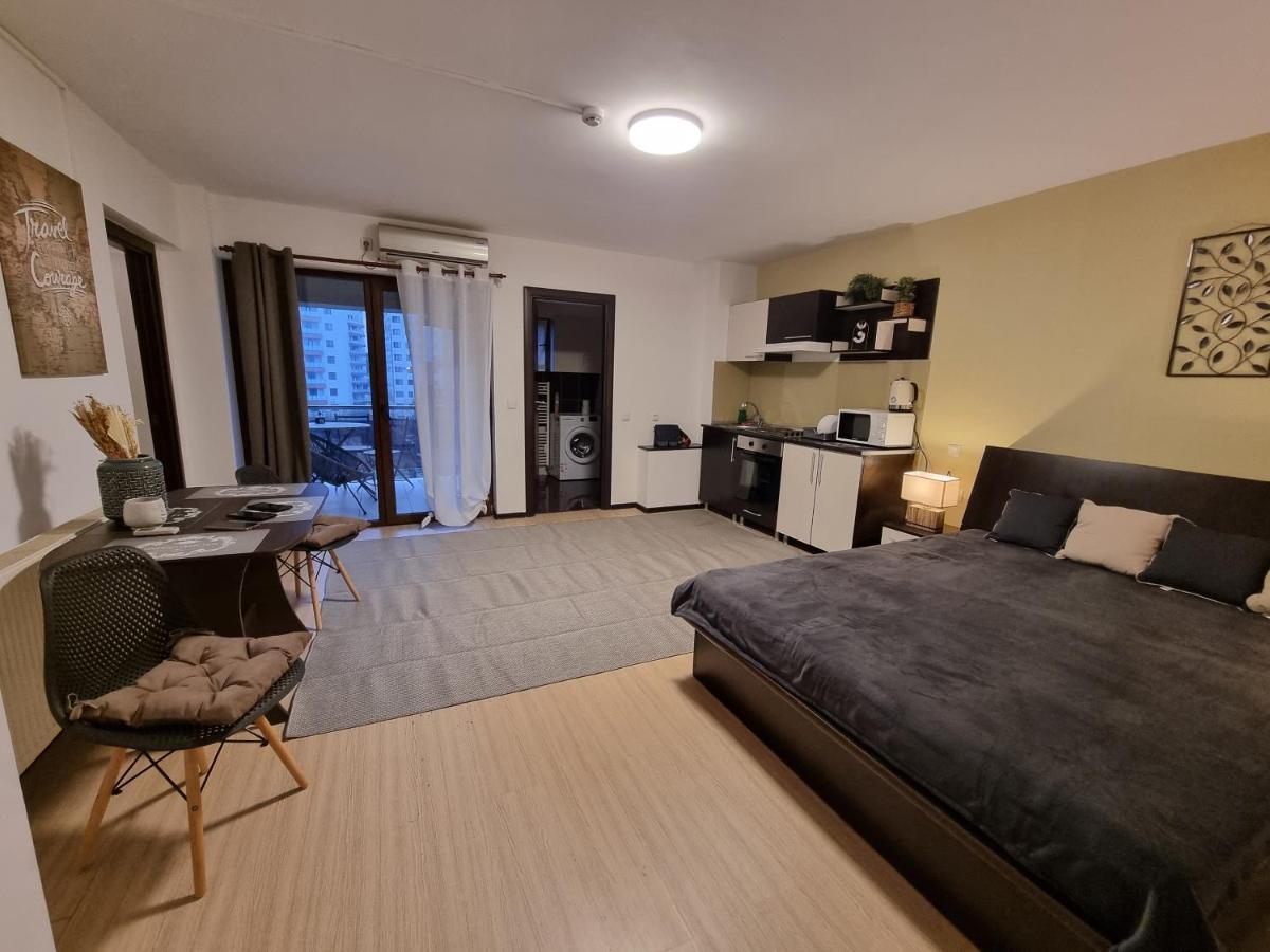 Lovely & Comfy, Central Apt In Iasi Exterior foto